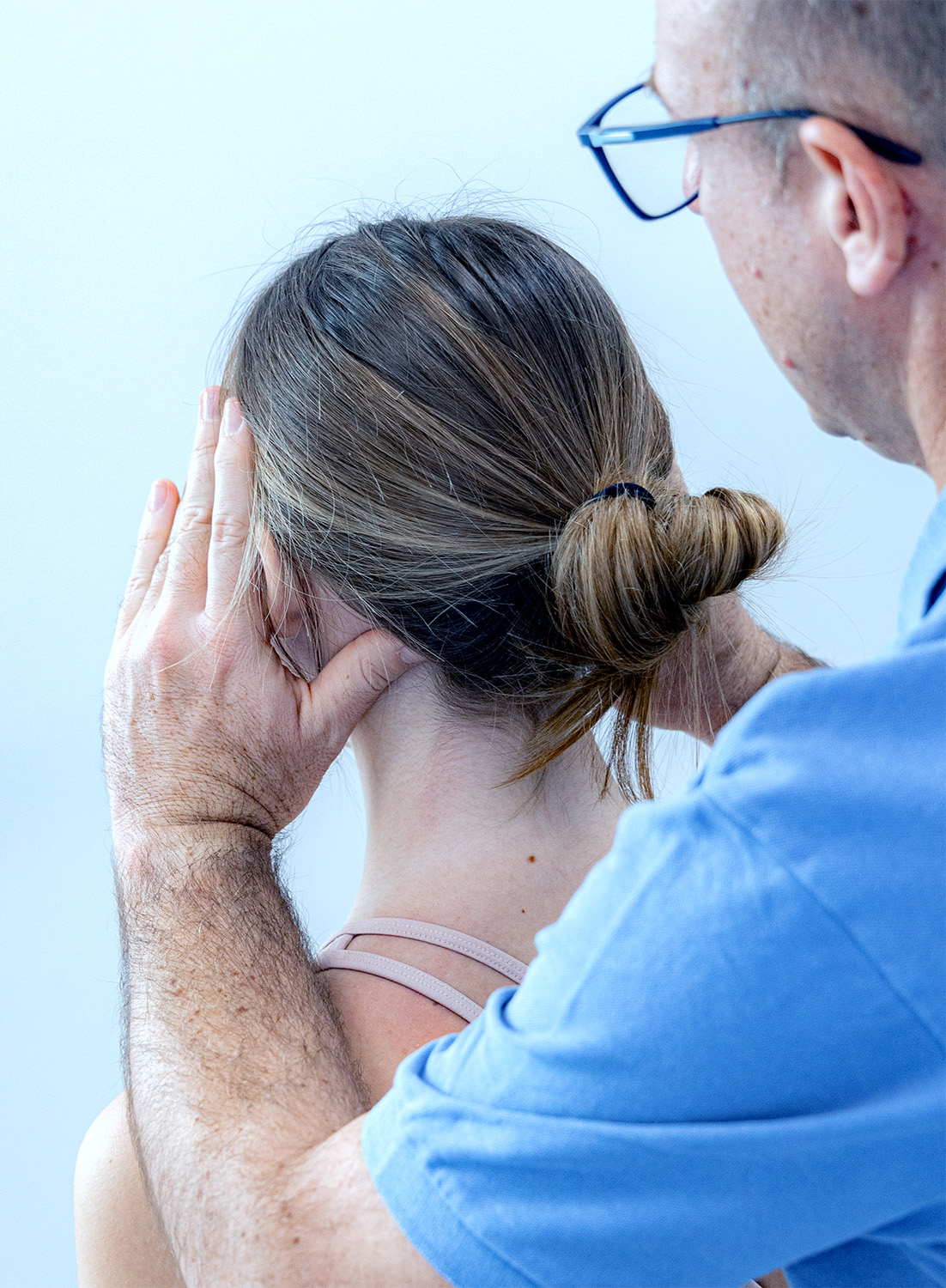 Applicazione del Metodo RESET per il riequilibrio del tono muscolare e la riduzione di cervicalgie e lombalgie